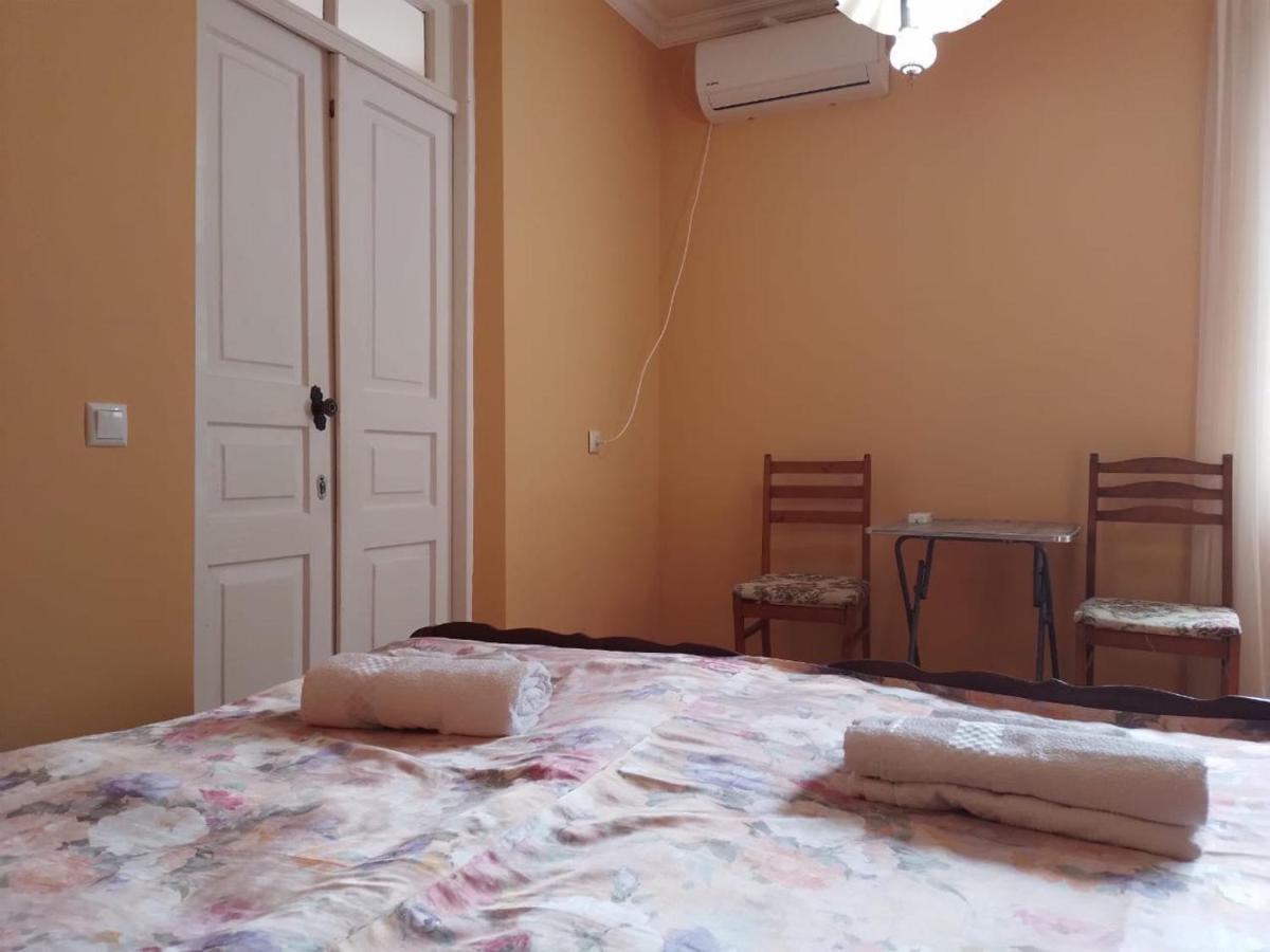 Merabi And Neli Guest House Makhinjauri Exterior photo